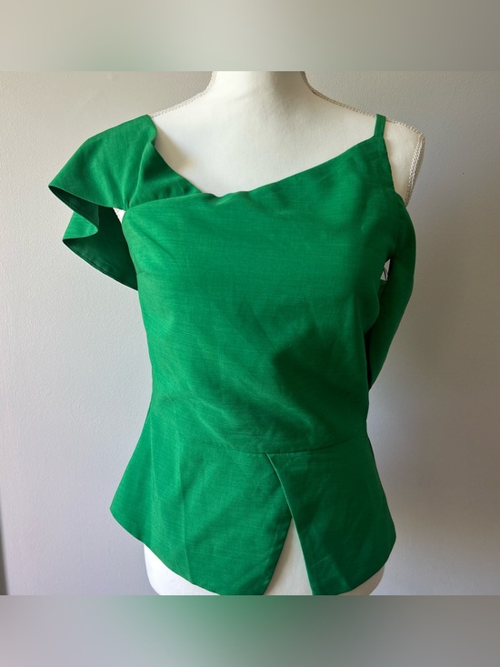 Lulumari Tops - Anthropologie’s Lulumari Kelly Green Asymmetrical Structured Blouse Top Size S